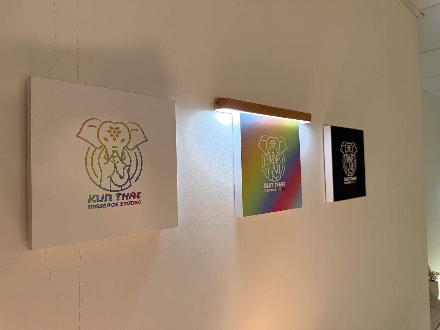 KUN THAI 品牌牆 · Brand wall